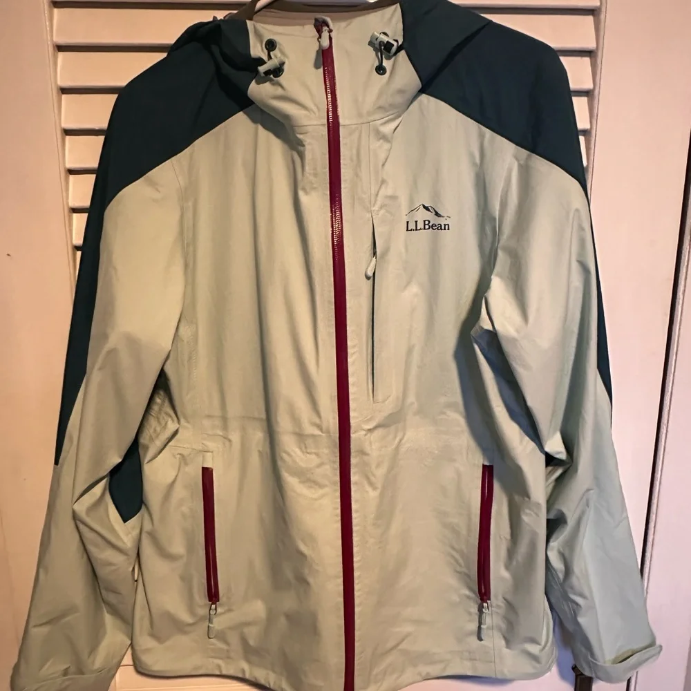 LL Bean women’s raincoat size medium - Picture 1 of 8